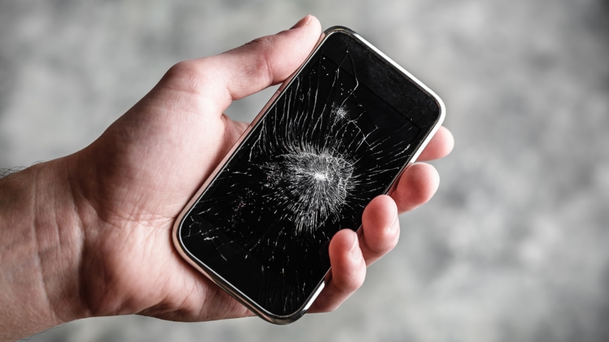 How To Fix A Cracked Phone Screen