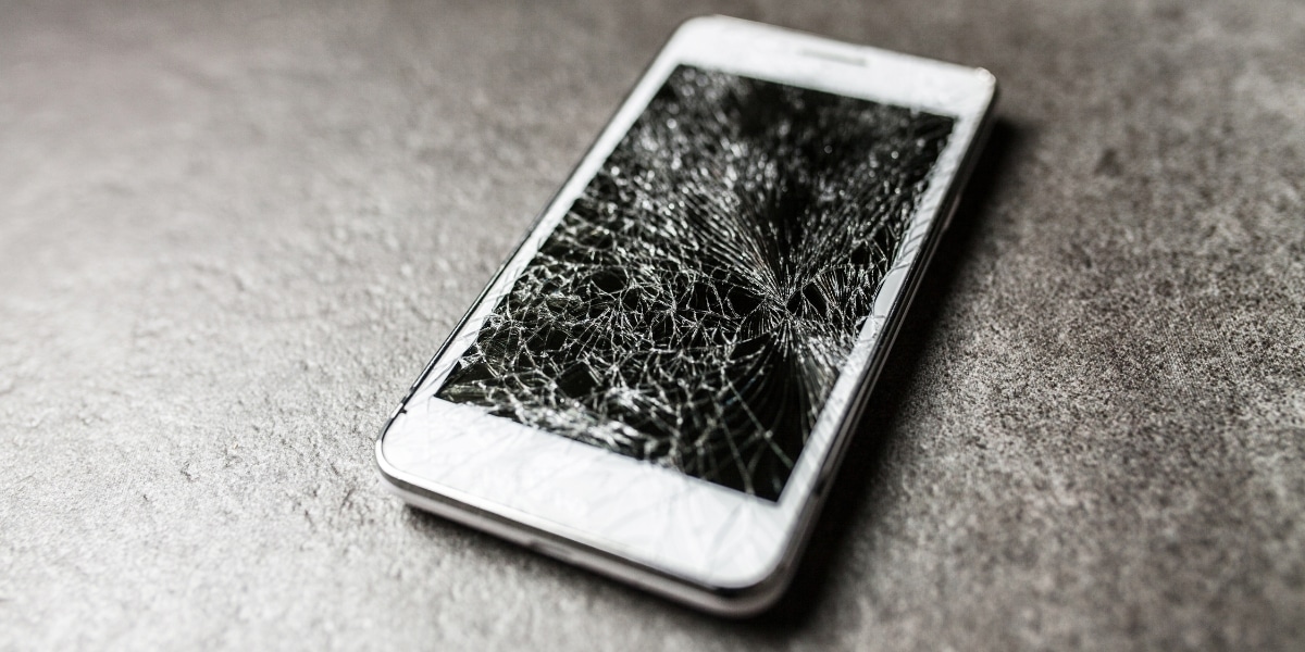 How to repair a cracked Phone Screen at Home